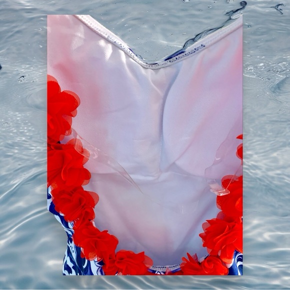 NEW Blue & White Porcelain Petal Sleeve Swimsuit Size Small w/ Sarong OS - Picture 7 of 12